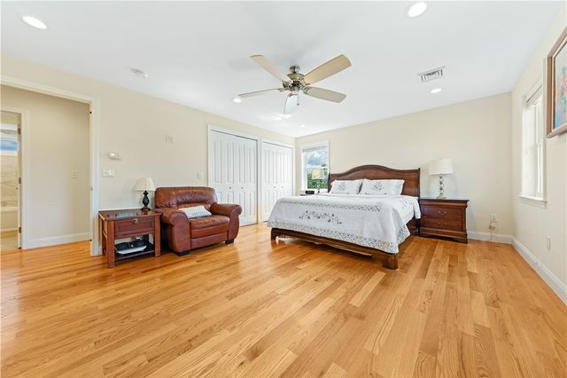 11 Aubin Street, Seekonk, MA 02771