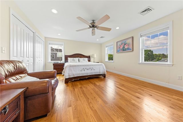 11 Aubin Street, Seekonk, MA 02771