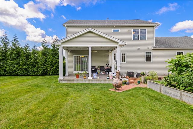 11 Aubin Street, Seekonk, MA 02771