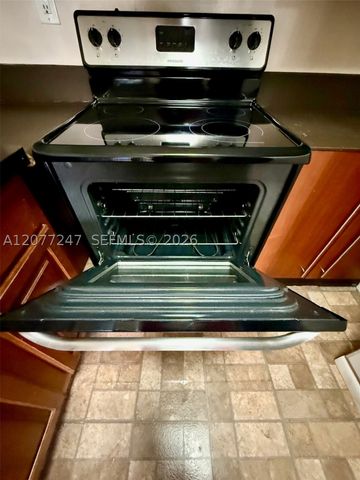 1121 SW 122nd Ave 107-2, Miami, FL 33184