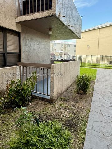 1121 SW 122nd Ave 107-2, Miami, FL 33184
