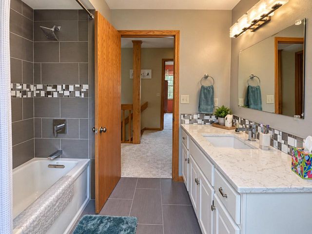 W196S8450 Plum Creek BOULEVARD, Muskego, WI 53150