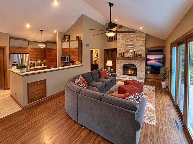 W196S8450 Plum Creek BOULEVARD, Muskego, WI 53150