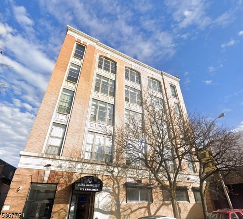 175 Broadway 205, Paterson City, NJ 07505 — exterior