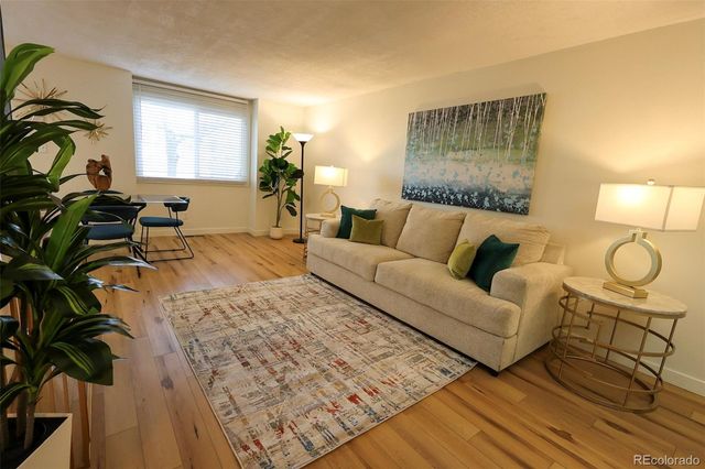 2840 S Kenton Court, Aurora, CO 80014