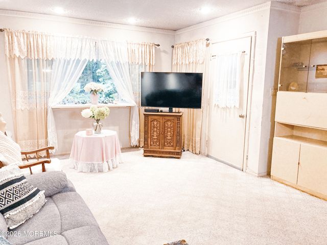 3 B Swan Street, Manchester, NJ 08759