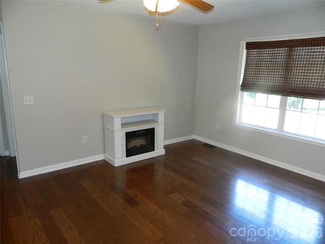 5320 Eider Lane, Granite Falls, NC 28630