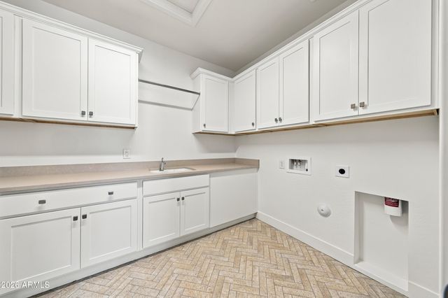 16672 W FAIRMOUNT Avenue, Goodyear, AZ 85395