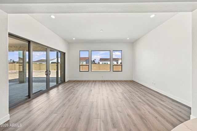 16672 W FAIRMOUNT Avenue, Goodyear, AZ 85395