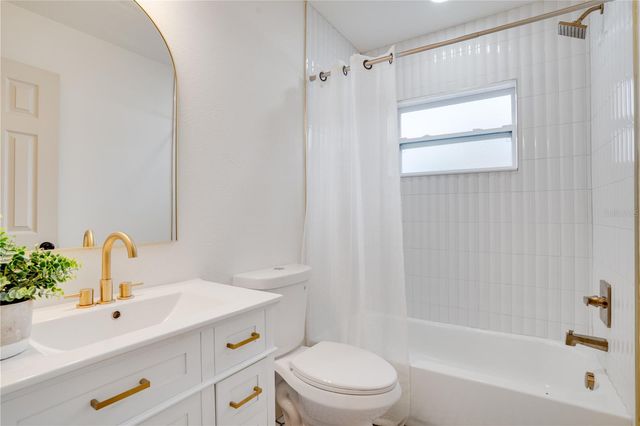 1950 75TH STREET N, St Petersburg, FL 33710