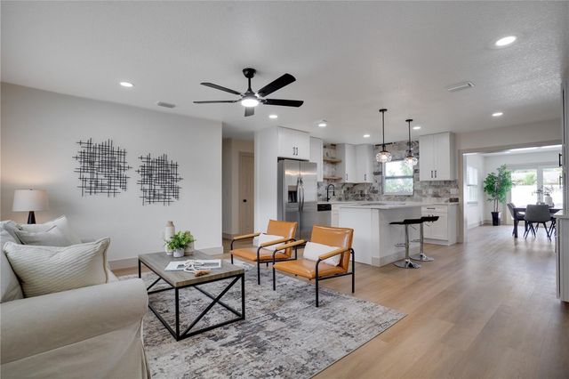 1950 75TH STREET N, St Petersburg, FL 33710