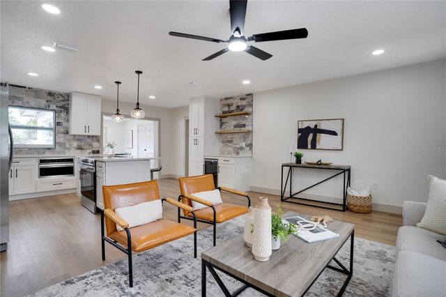 1950 75TH STREET N, St Petersburg, FL 33710