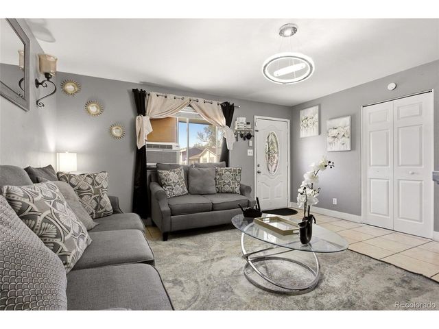 5354 Granby St, Denver, CO 80239