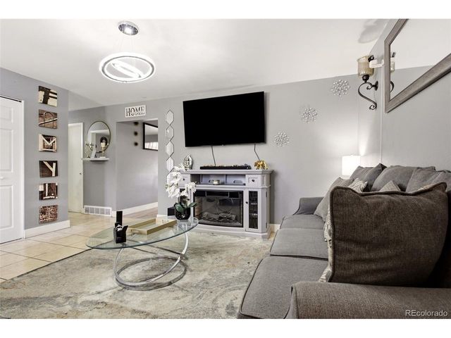 5354 Granby St, Denver, CO 80239
