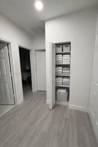 7031 SW 165th Ave, Miami, FL 33193