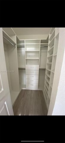 7031 SW 165th Ave, Miami, FL 33193