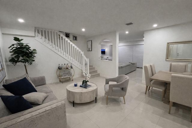 7031 SW 165th Ave, Miami, FL 33193