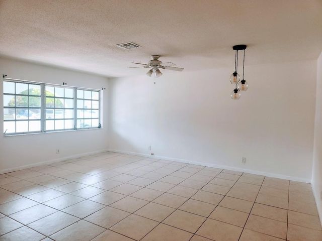 2940 NE 19th Terrace South Side, Lighthouse Point, FL 33064