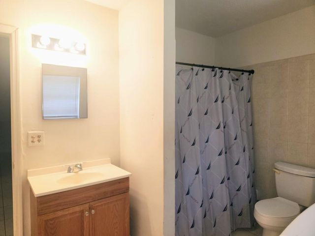 2940 NE 19th Terrace South Side, Lighthouse Point, FL 33064
