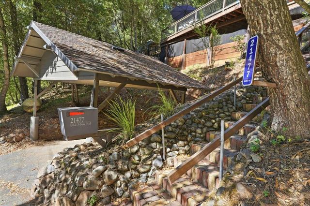 21477 Old Mine Road, Los Gatos, CA 95033
