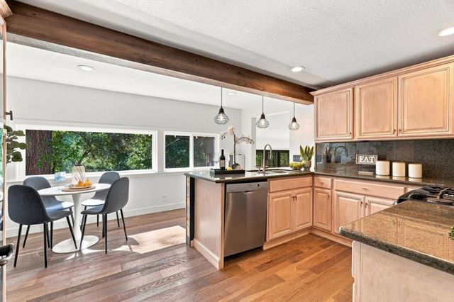 21477 Old Mine Road, Los Gatos, CA 95033