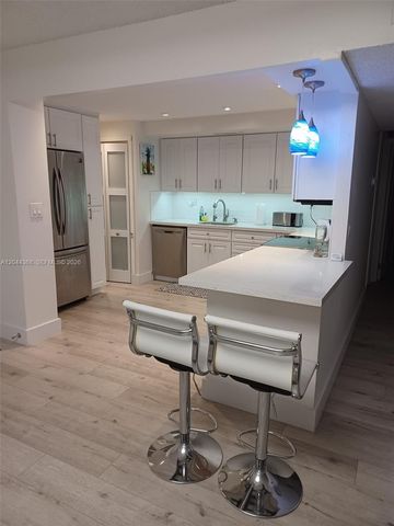 1600 S Ocean Drive 12F, Hollywood, FL 33019