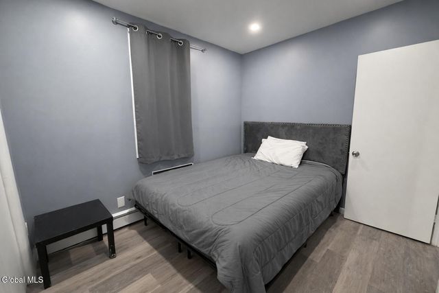 17 Landon Terrace, Schenectady, NY 12308