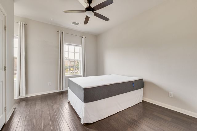 1132 Peacock Boulevard, Carrollton, TX 75007