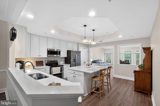 330 COLONY POINT PL, Edgewater, MD 21037