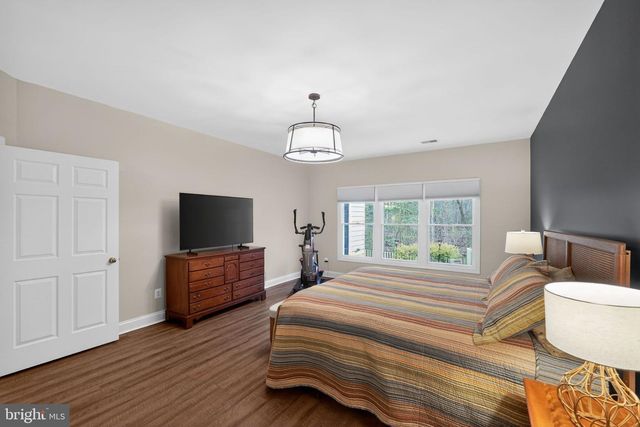330 COLONY POINT PL, Edgewater, MD 21037
