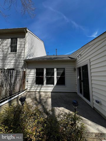 330 COLONY POINT PL, Edgewater, MD 21037