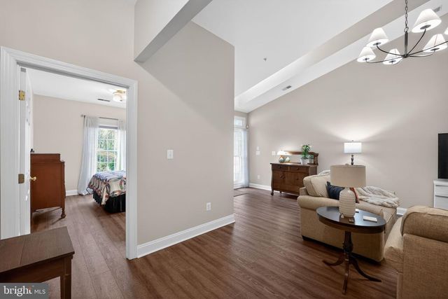 330 COLONY POINT PL, Edgewater, MD 21037