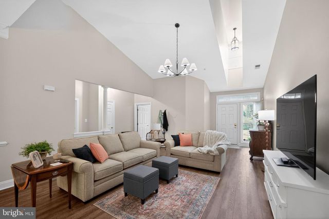 330 COLONY POINT PL, Edgewater, MD 21037