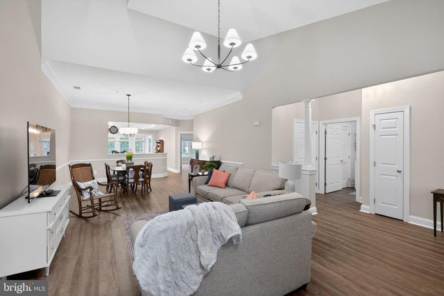 330 COLONY POINT PL, Edgewater, MD 21037