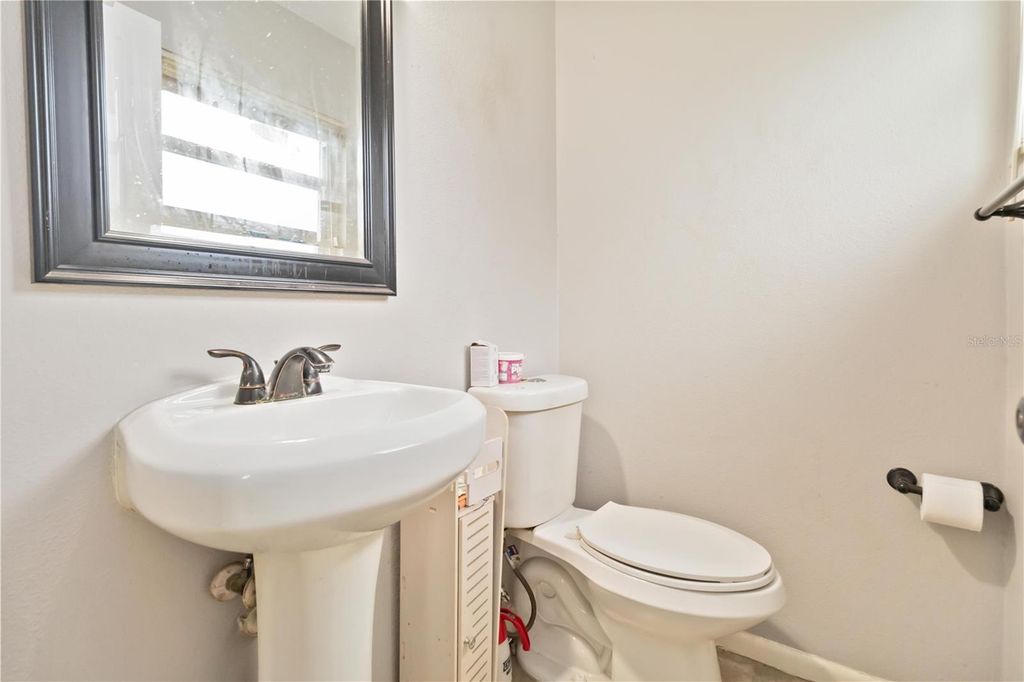 Image 20 of property listing at 1187 POPPY AVENUE, Orlando, FL 32811