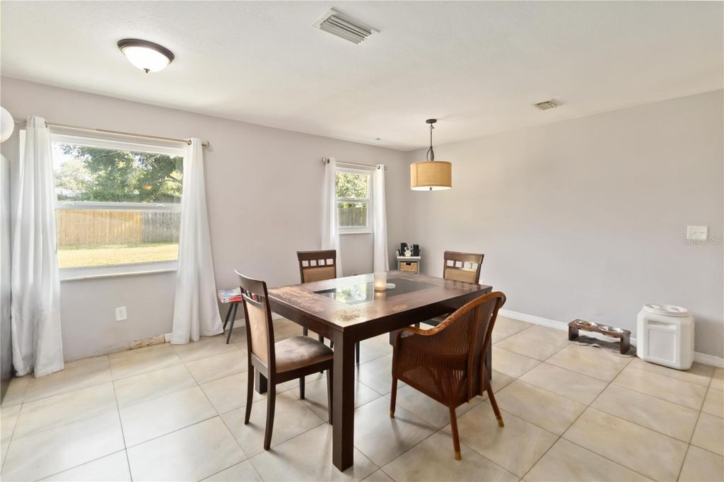 Image 9 of property listing at 1187 POPPY AVENUE, Orlando, FL 32811