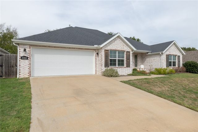 4360 E Balboa Street, Fayetteville, AR 72701