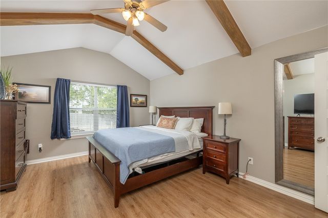 4360 E Balboa Street, Fayetteville, AR 72701
