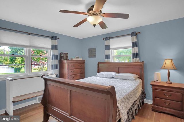 4953 BERKLEY ST, Harrisburg, PA 17109