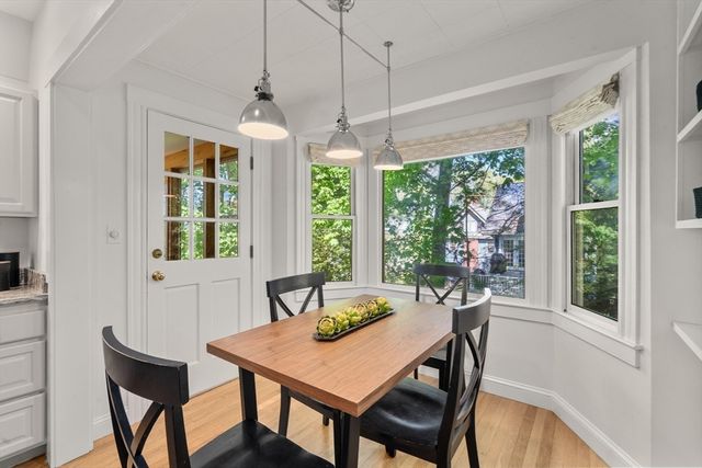 189 Mount Vernon St, Newton, MA 02465