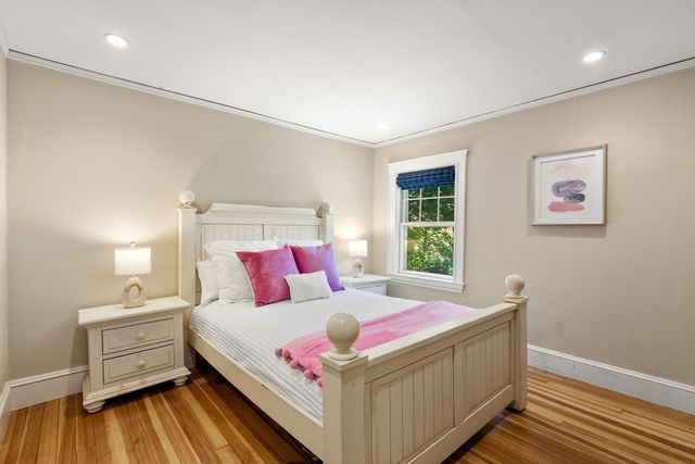 189 Mount Vernon St, Newton, MA 02465