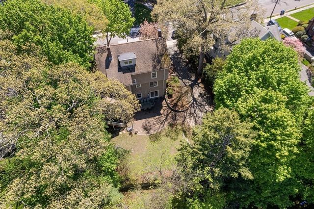 189 Mount Vernon St, Newton, MA 02465