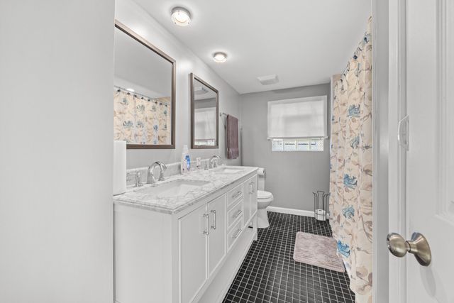 4136 Park Avenue, Brookfield, IL 60513