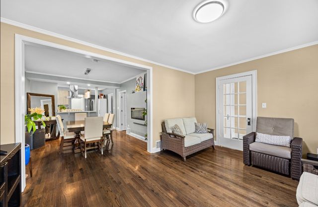 4136 Park Avenue, Brookfield, IL 60513