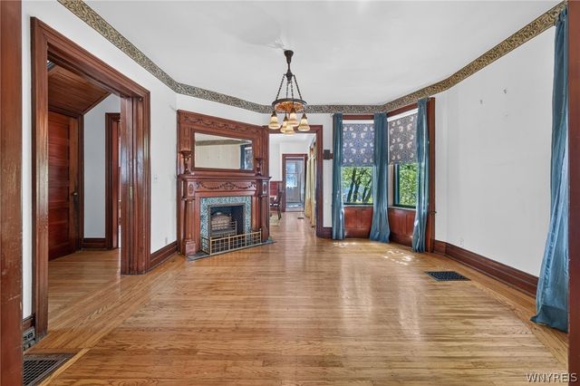 49 Park Street, Buffalo, NY 14201