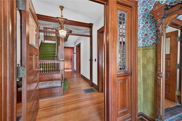49 Park Street, Buffalo, NY 14201