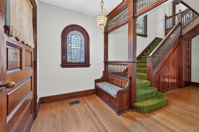 49 Park Street, Buffalo, NY 14201