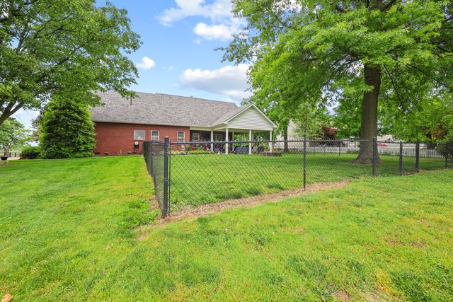 1869 Clintonville Road, Paris, KY 40361