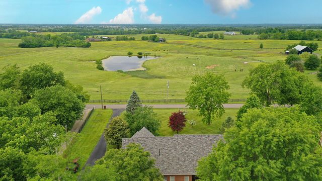 1869 Clintonville Road, Paris, KY 40361
