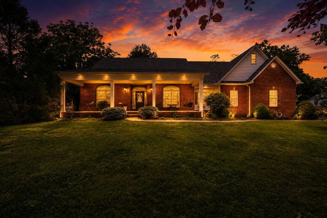 1869 Clintonville Road, Paris, KY 40361